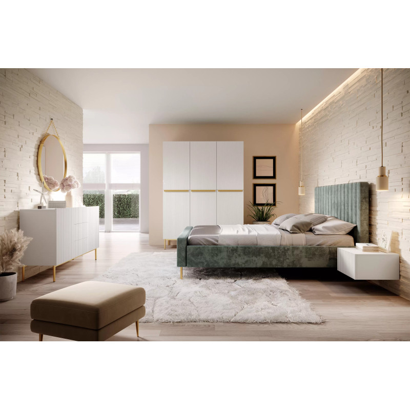 Trzydrzwiowa szafa Nicole 150 z szufladami i półkami na