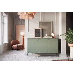 Trzydrzwiowa komoda z 4 szufladami 150 Sonatia Meble Bogart Trzydrzwiowa komoda z 4 szufladami 150 Sonatia Meble Bogart