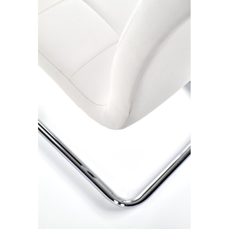 Krzesło K147 białe tapicerowane z pikowaniami HALMAR