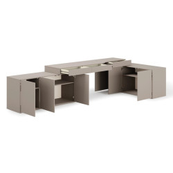 Kompletny układ mebli z szafkami i półkami WOOW Lenart - widok otwarty